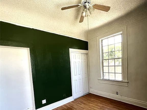 SOLD! San Pedro Duplex Sells for $629,000 — gallery photo 4