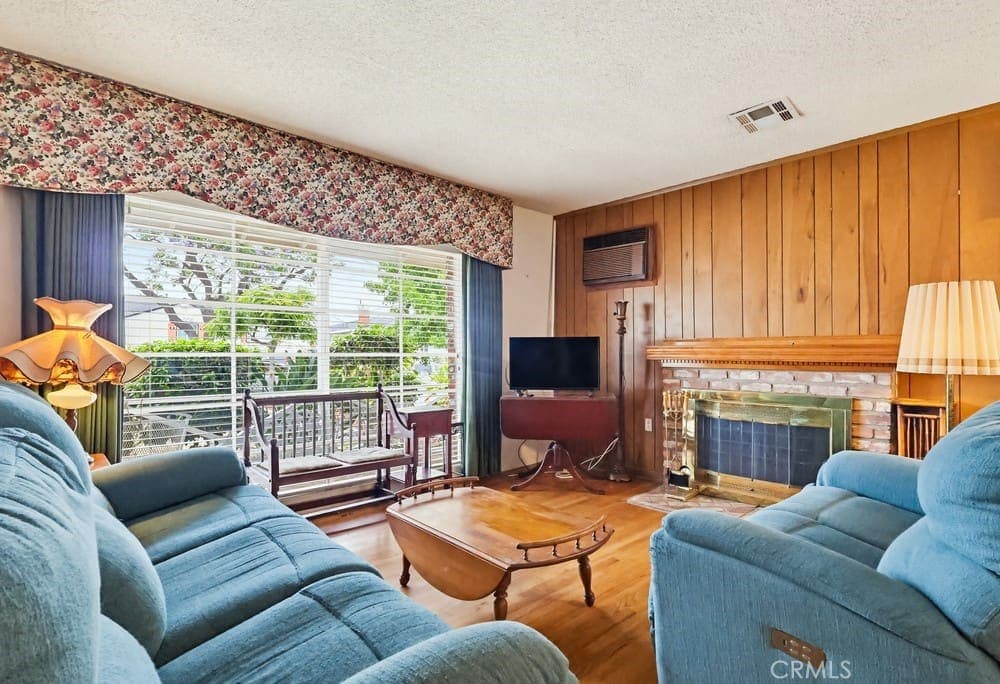 Just Sold in Miraleste Pines! — gallery photo 3