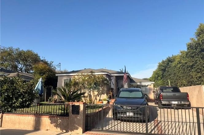 Updated Wilmington Home on Large Lot + ADU Potential — gallery photo 4