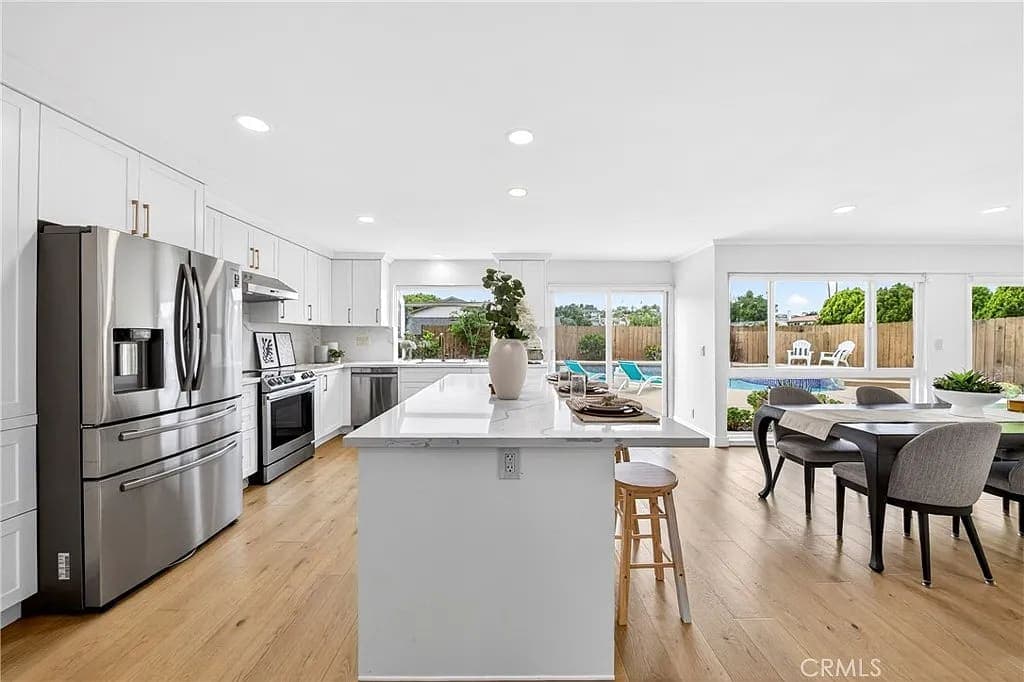 Just Listed | Modern 5-Bed Home with Pool & Solar in Rancho Palos Verdes — gallery photo 5