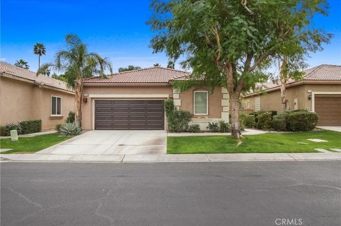 Just Listed: Turnkey Golf Community Home, STR Approved — exterior view