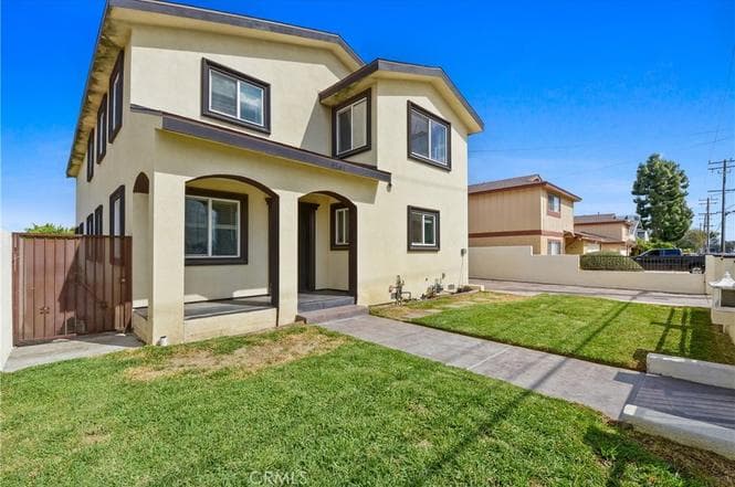 Just Sold: Stunning Fully Remodeled Bellflower Home — gallery photo 3