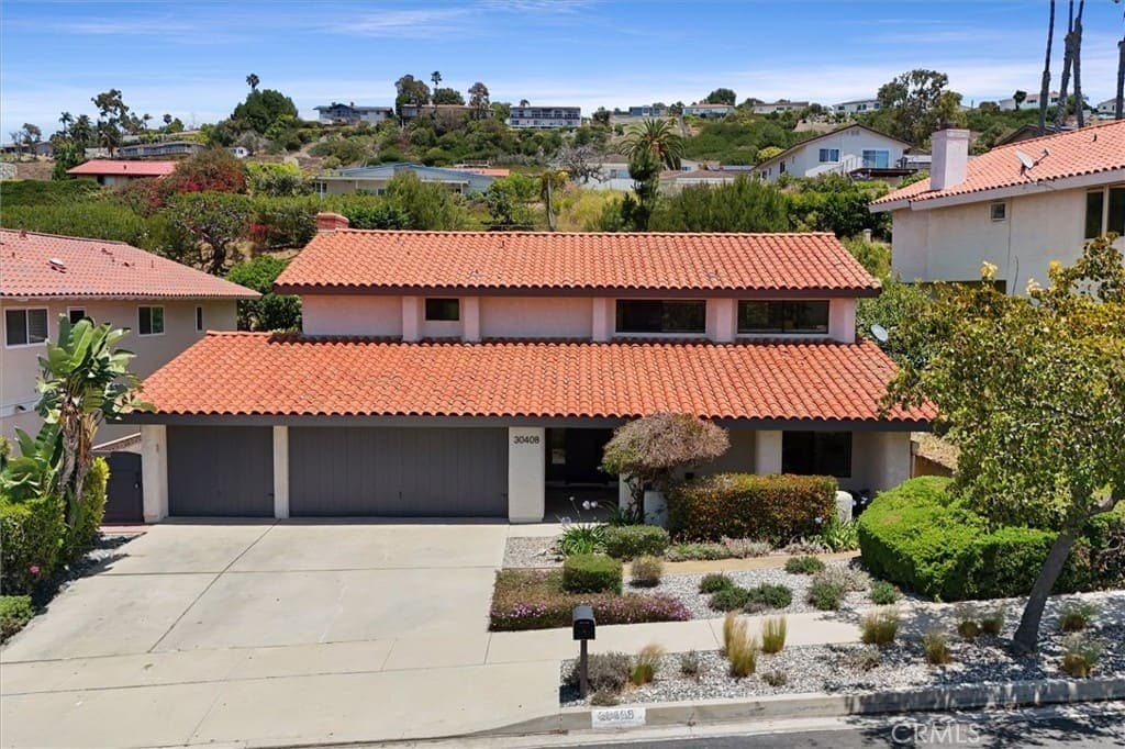 Just Sold: Exceptional Rancho Palos Verdes Home — gallery photo 3