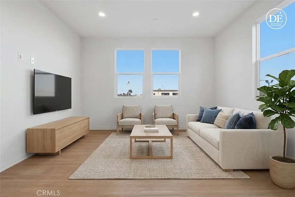 Just Listed: Move-In Ready Gardena Condo — exterior view