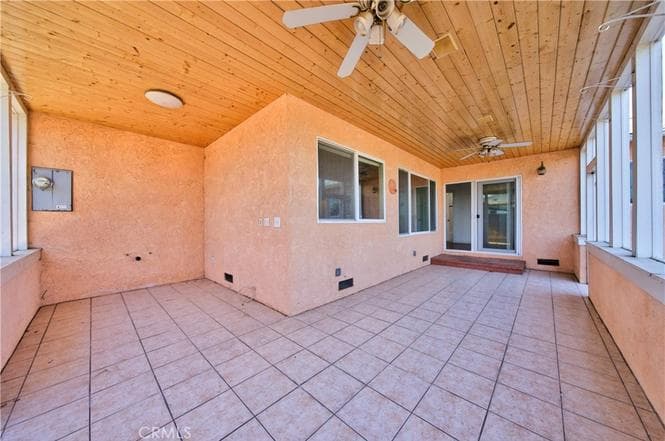 Just Sold | Custom North Torrance Home — gallery photo 5