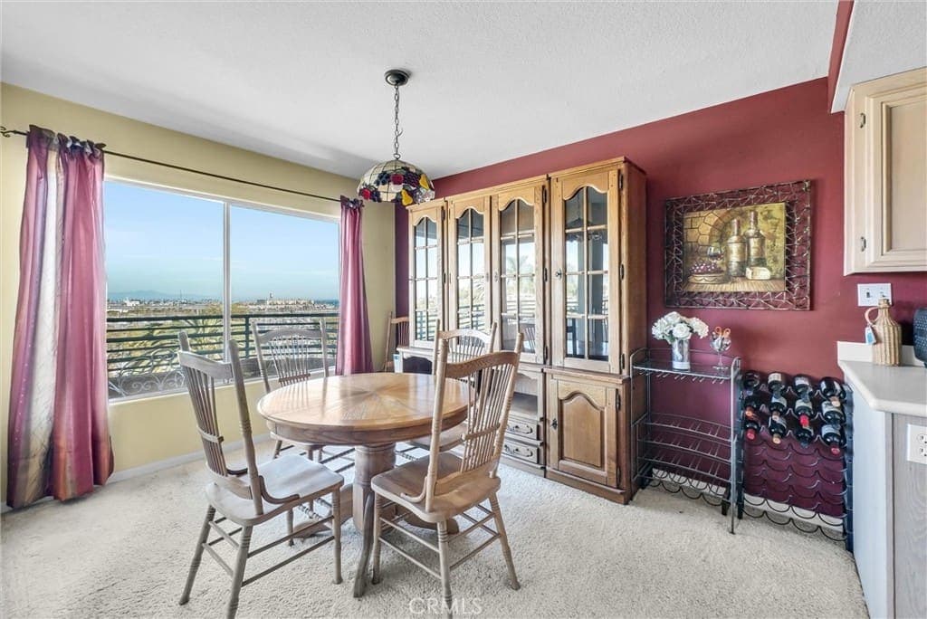 Sold: Top-Floor Harbor View Condo in San Pedro — gallery photo 5