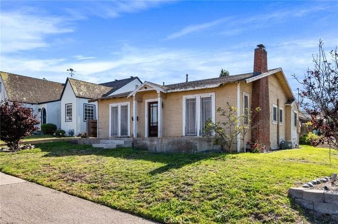 Just Sold: Charming San Pedro Home Across from Averill Park — gallery photo 4