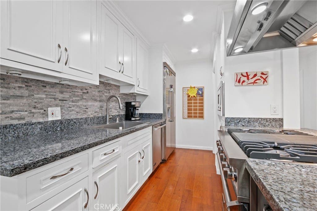 Just Sold | Vista Del Oro Quadruplex with Harbor Views — gallery photo 4