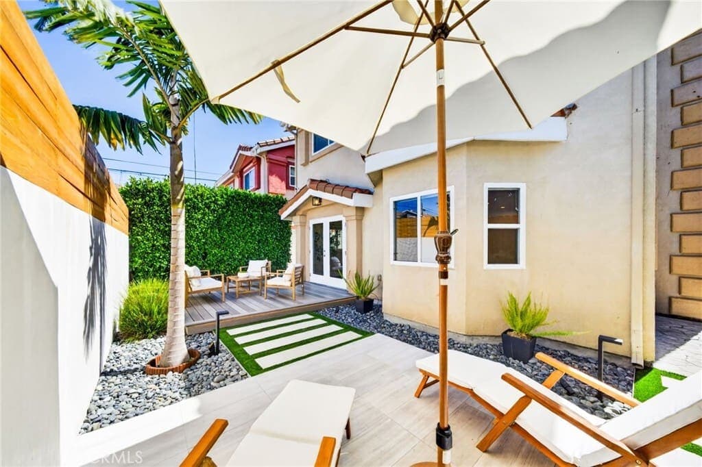 SOLD! Upgraded Lawndale Home Sells for $875,000 — gallery photo 5