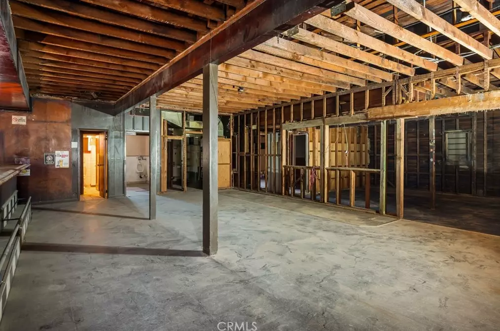 Just Listed: Prime Commercial Space – Endless Potential — gallery photo 3