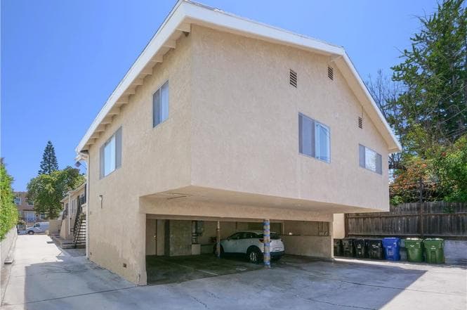 Just Listed | Prime Vista Del Oro 4-Unit with Vacant Owner’s Unit — gallery photo 4