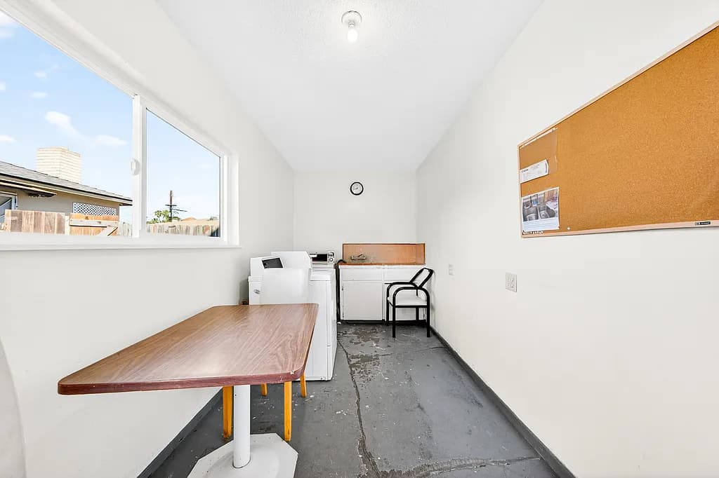 Just Listed: Income + Development Potential in Lawndale — gallery photo 3