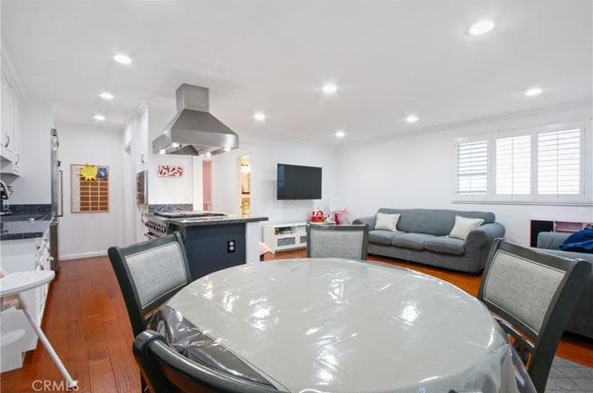 Just Sold | Vista Del Oro Quadruplex with Harbor Views — gallery photo 3