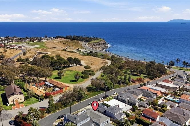 Just Sold: Coastal San Pedro Home with Ocean Views — gallery photo 5