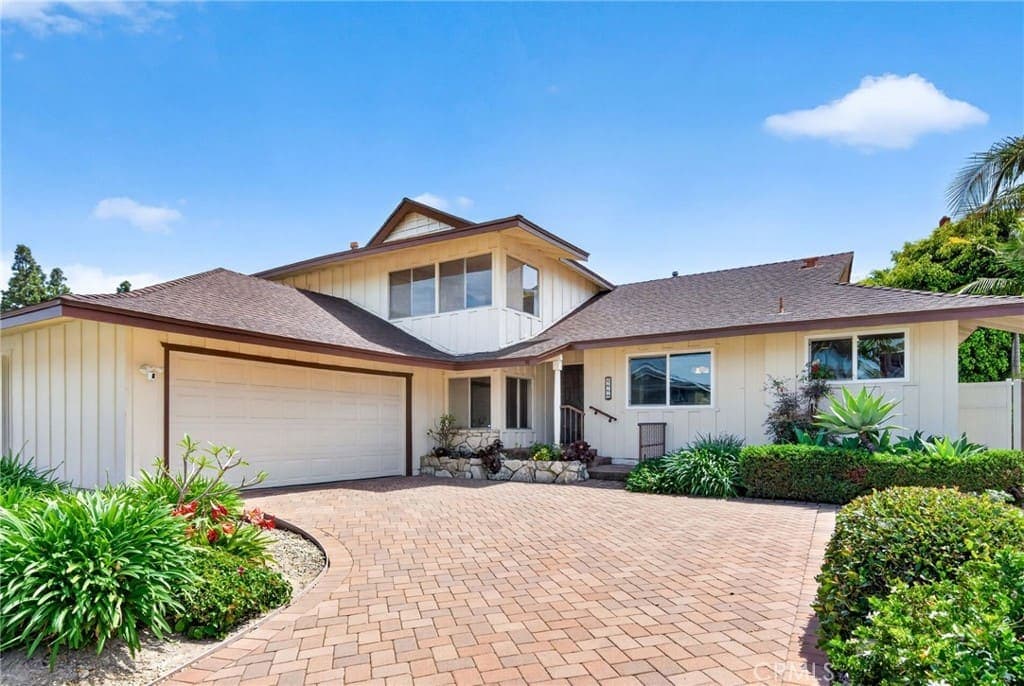 Just Sold in Rancho Palos Verdes — Space, Privacy, and Endless Potential — exterior view