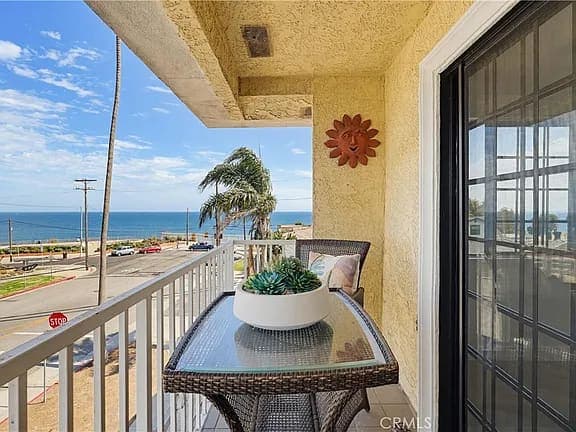 SOLD! Ocean-View Condo in San Pedro — gallery photo 3
