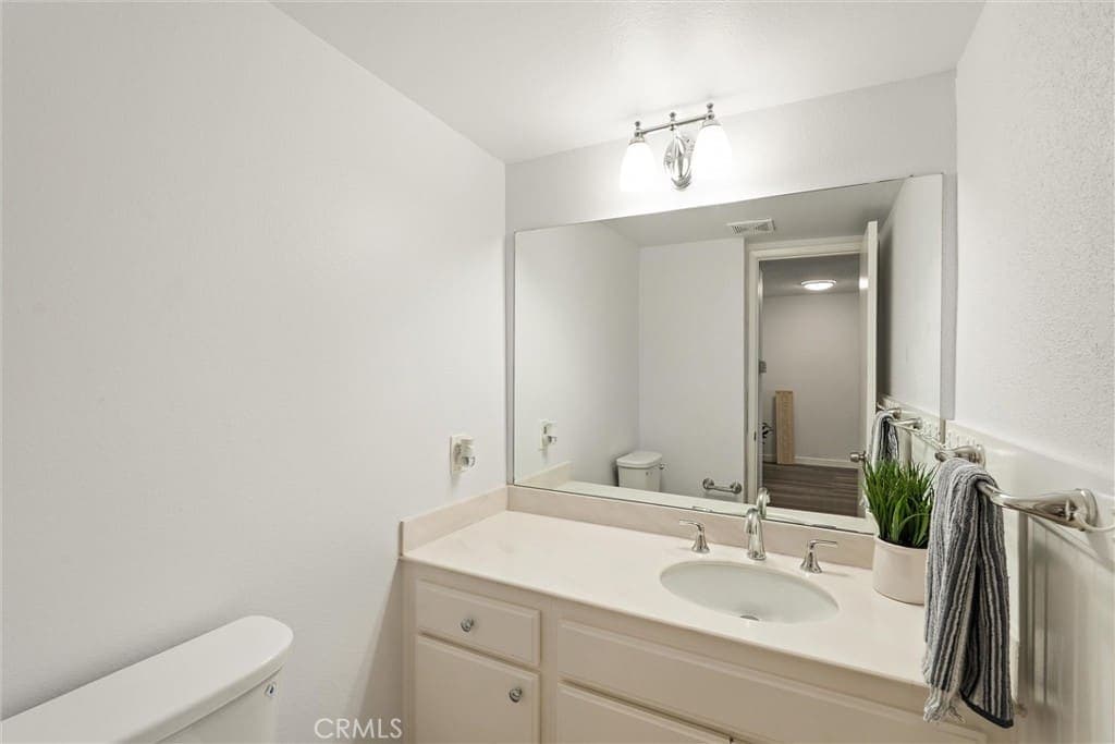 Just Sold in The Gardens – San Pedro Townhome — gallery photo 4