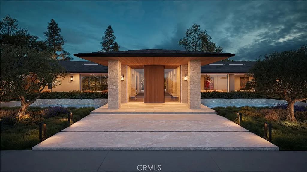 Sold: A Rare 7-Acre Coastal Estate in Rolling Hills — gallery photo 5