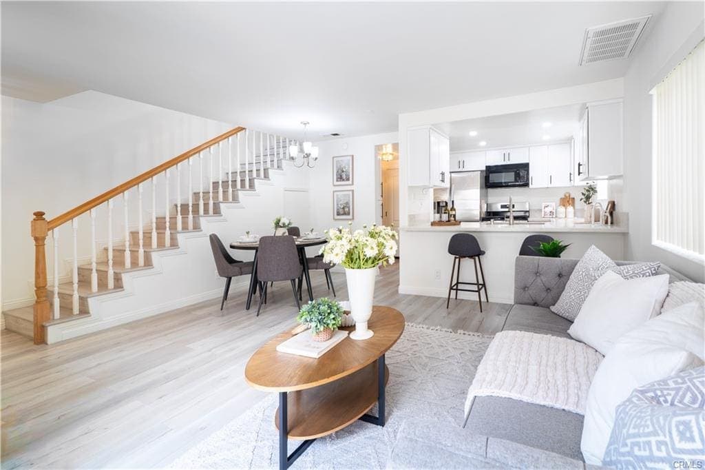 Stylish and move-in ready — gallery photo 3