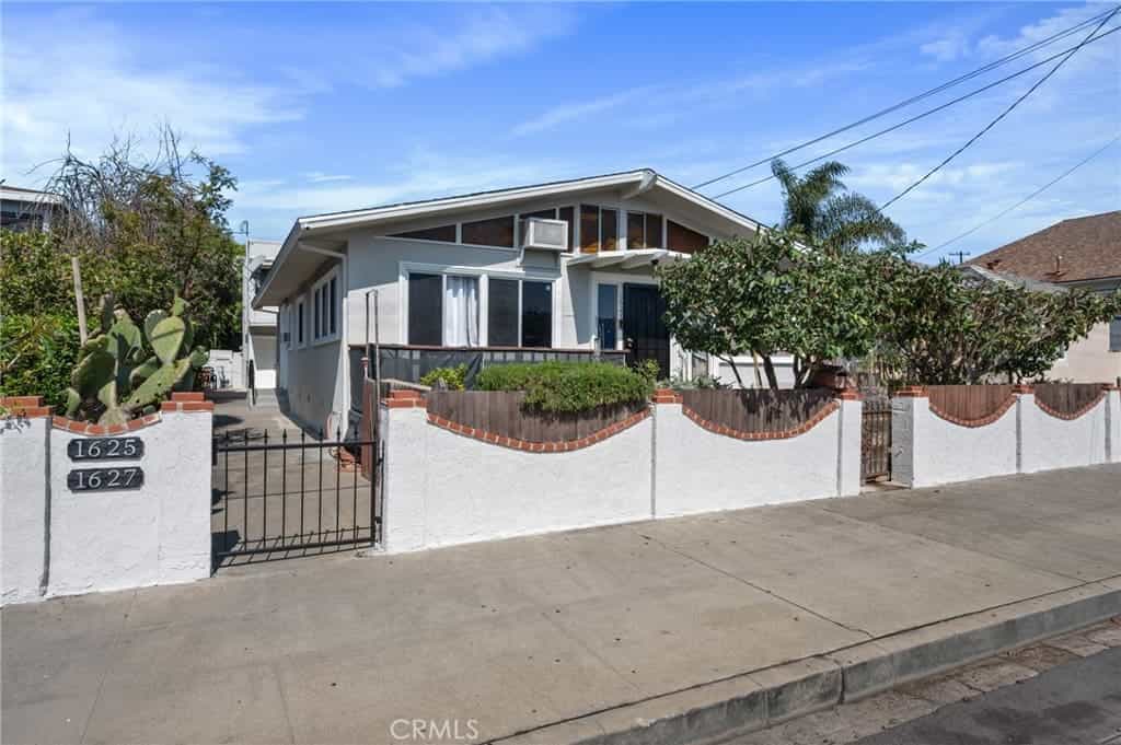Just Sold | Prime San Pedro Triplex