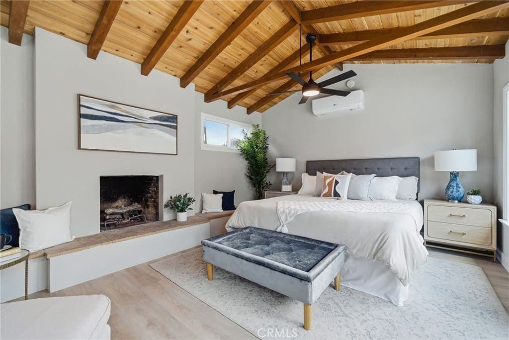 Just Sold | Newly Remodeled Turnkey Home in the Heart of Long Beach — gallery photo 4