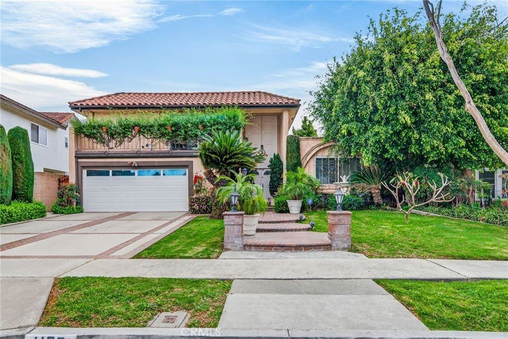 Just Sold | Mesa Woods Gem in Prime Costa Mesa — exterior view