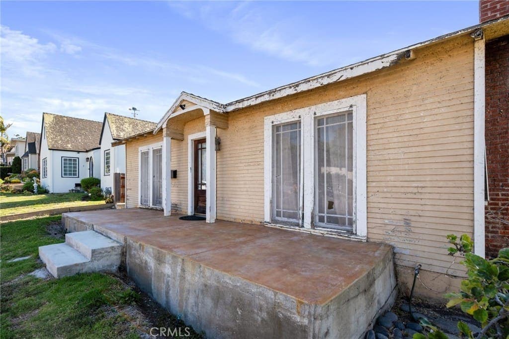 Just Sold: Charming San Pedro Home Across from Averill Park — gallery photo 5