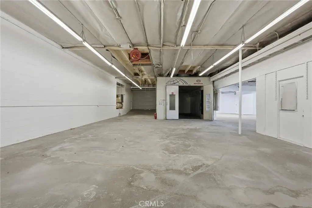 Just Listed: 5,270 SF Stand-Alone Warehouse | El Segundo — gallery photo 4