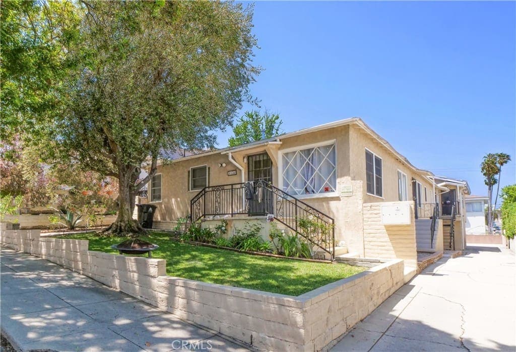 Just Listed | Prime Vista Del Oro 4-Unit with Vacant Owner’s Unit — exterior view