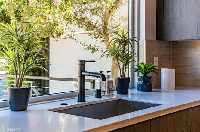 Just Listed | Private Hollywood Hills Retreat — gallery photo 3