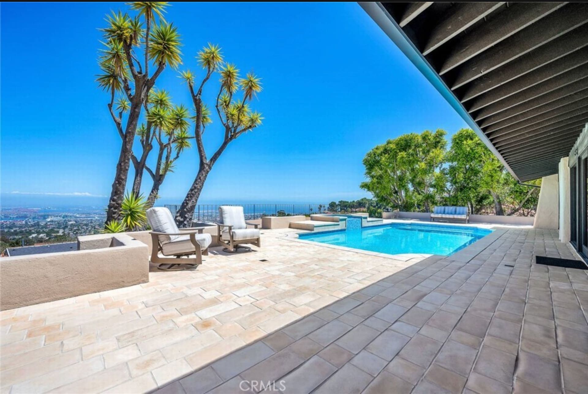 Refined Living Where Timeless Elegance Meets Breathtaking Views — gallery photo 4