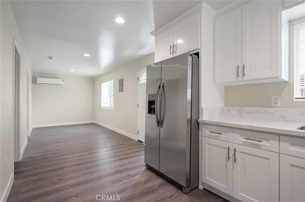 Sold: 5-Unit Investment Opportunity in Los Angeles — gallery photo 5