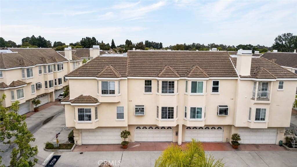 Just Listed: Rare Park Plaza Home Near Del Amo — exterior view
