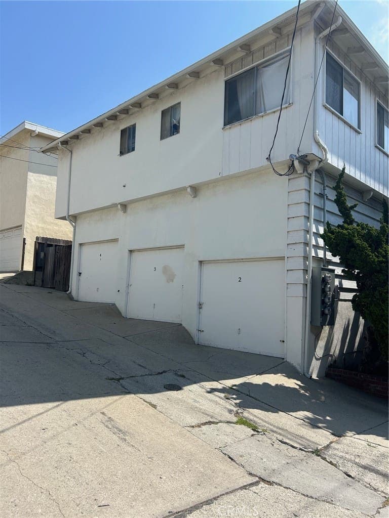 Just Sold: Prime San Pedro Fourplex Investment — gallery photo 4