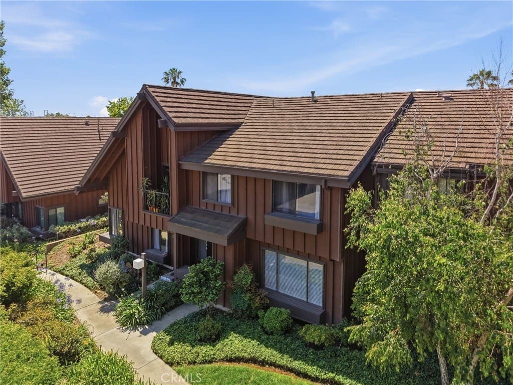 SOLD! Modern San Pedro Home Finds Its New Owners — exterior view