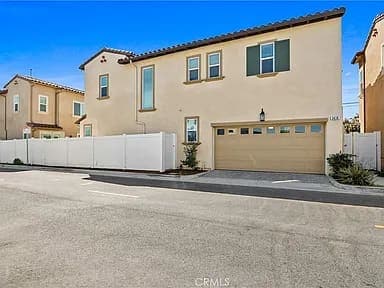 Just Listed | Modern 3-Bed + Solar Home Near Old Town Torrance! 🏠— gallery photo 4