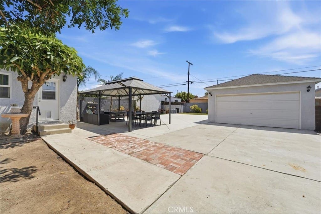 Just Listed: Oversized Lot with ADU & Expansion Potential — gallery photo 4