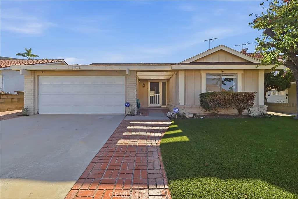 Just Listed: Rancho Palos Verdes Opportunity Awaits! — exterior view