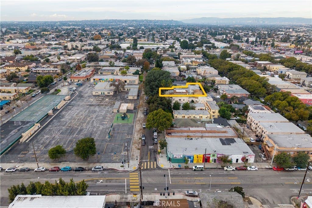 Just Listed | Prime Exposition Park 6-Bed Investment Near USC — gallery photo 6