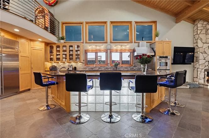 Sold | Panoramic View South Shores Masterpiece — gallery photo 5