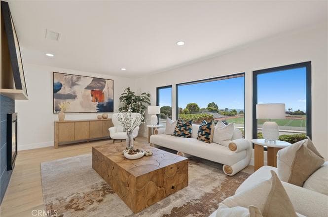 Just Listed | Remodeled Lower Lunada Bay Home with Panoramic Ocean Views — gallery photo 3