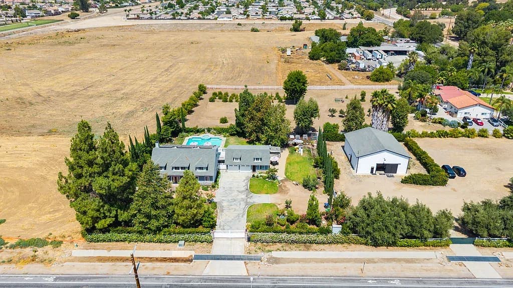 Sold! One-of-a-Kind Wildomar Ranch Estate — gallery photo 3