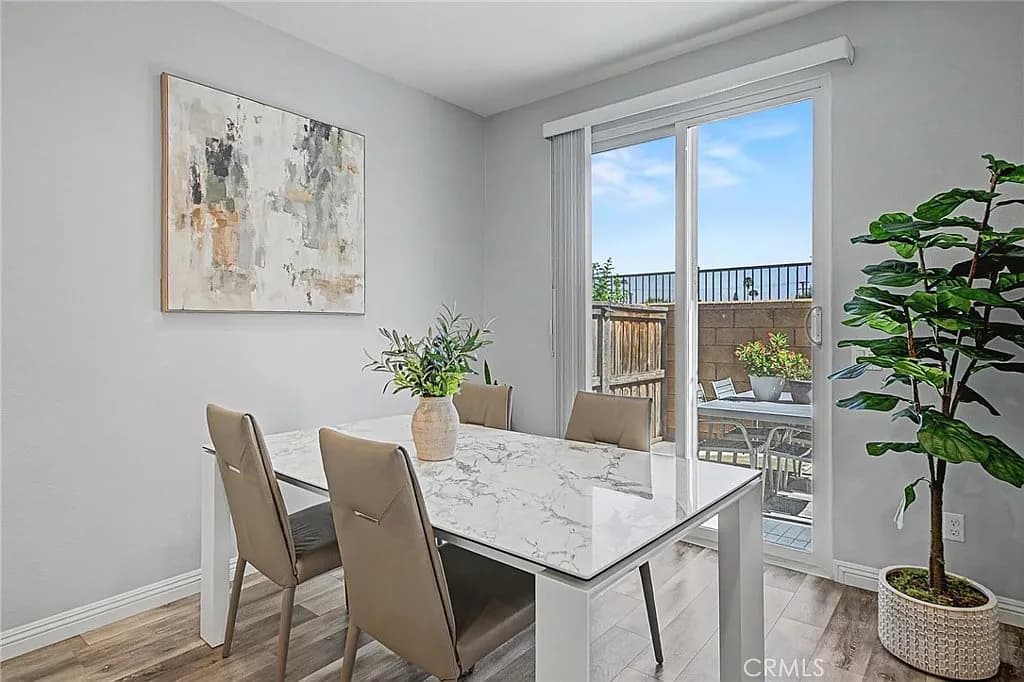 Just Listed: Turn-Key Hacienda Heights Townhome — gallery photo 5